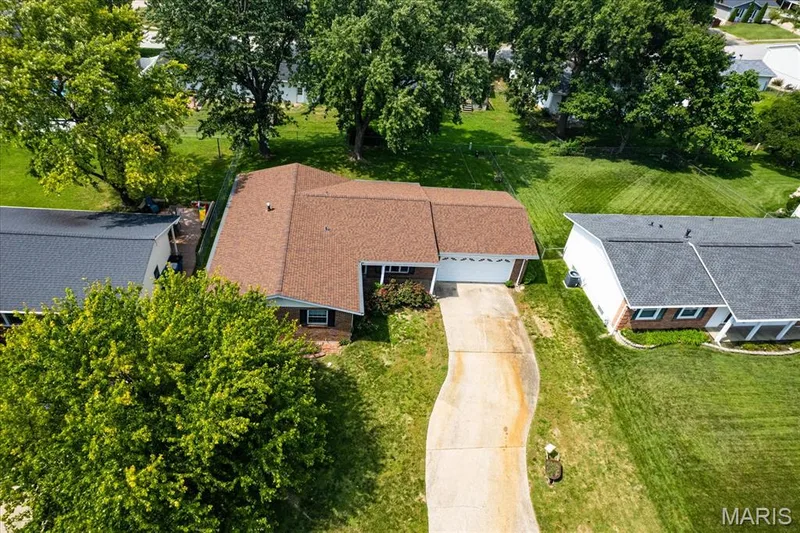 Ample Parking — 1001 Wilmington Drive, St Charles, MO 63301