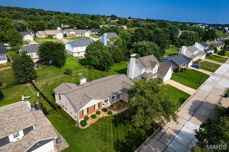 Great Neighborhood — 358 Carriage Trail Court, O'Fallon, MO 63368