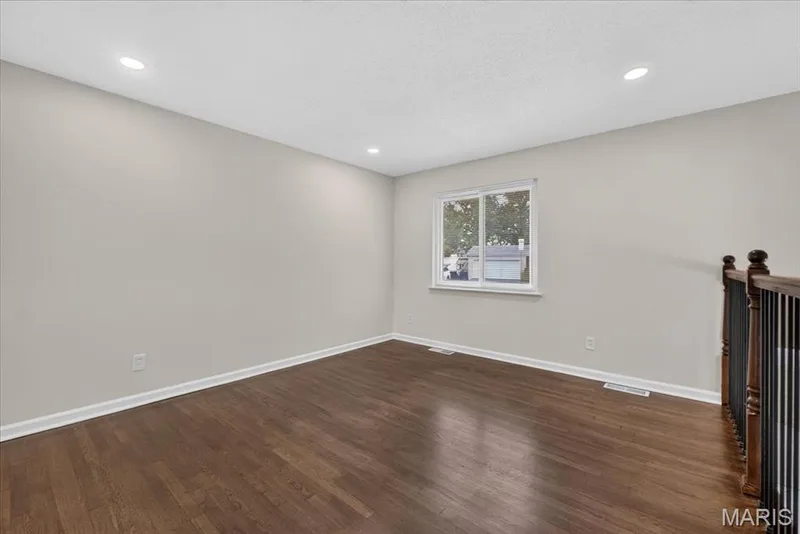 2026 Dawson Drive, St Charles, MO 63301 — listing photo 10 of 60