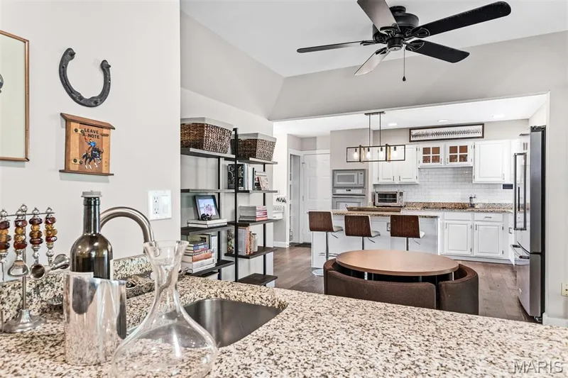 718 Cedar Field Court, Chesterfield, MO 63017 — listing photo 21 of 74