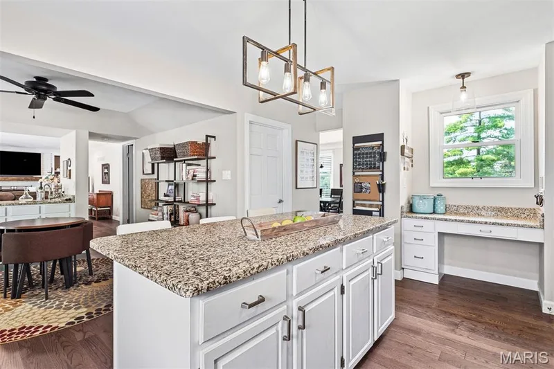 718 Cedar Field Court, Chesterfield, MO 63017 — listing photo 28 of 74