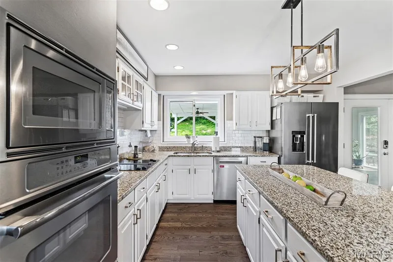 718 Cedar Field Court, Chesterfield, MO 63017 — listing photo 29 of 74