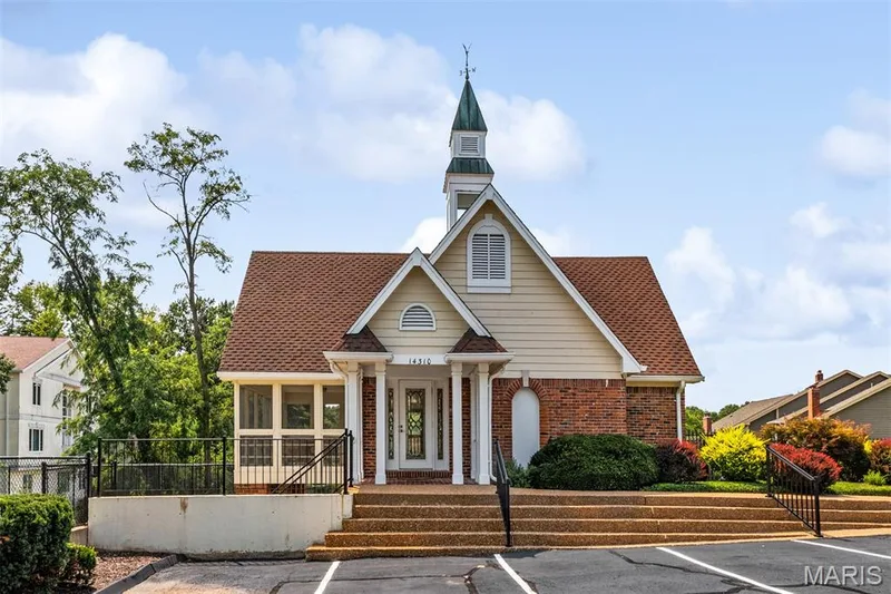 718 Cedar Field Court, Chesterfield, MO 63017 — listing photo 70 of 74