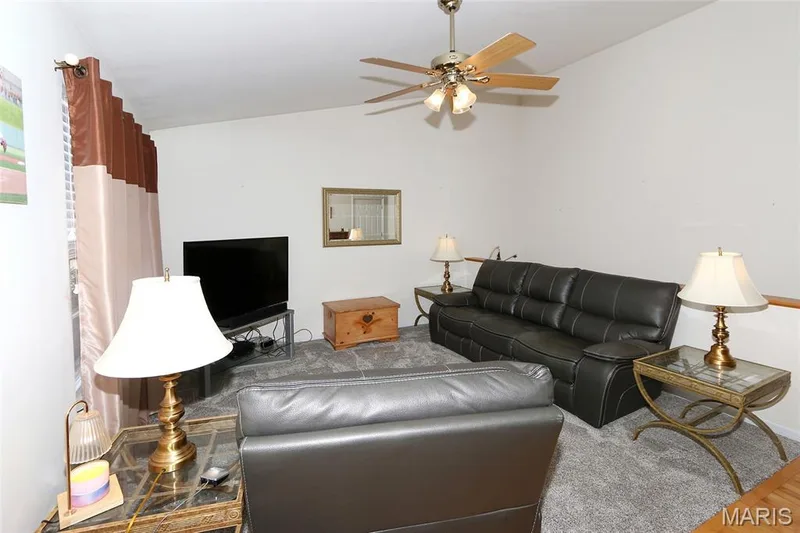 1289 Summergate Parkway #2B, St Peters, MO 63303 — listing photo 3 of 22