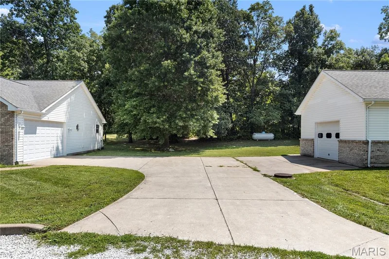 6 Meta Lane, New Melle, MO 63365 — listing photo 3 of 33