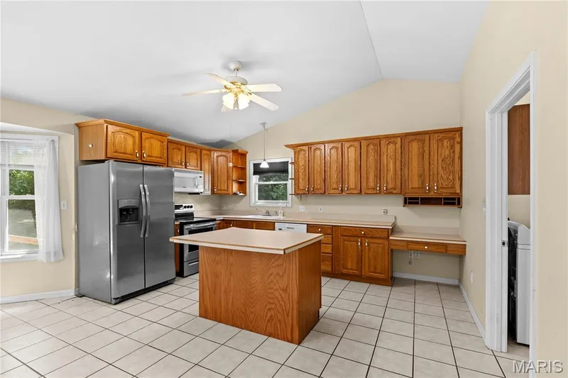 6 Meta Lane, New Melle, MO 63365 — listing photo 4 of 33