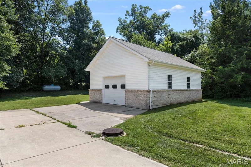 6 Meta Lane, New Melle, MO 63365 — listing photo 5 of 33