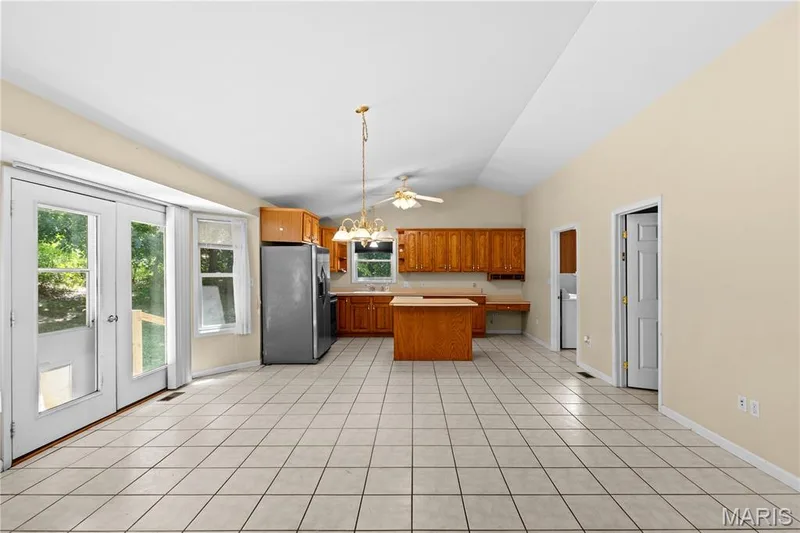 6 Meta Lane, New Melle, MO 63365 — listing photo 13 of 33