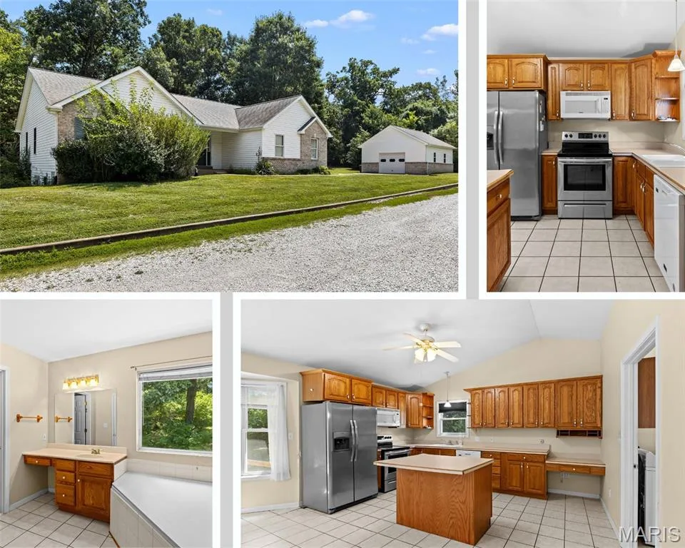 6 Meta Lane, New Melle, MO 63365 — listing photo 1 of 33