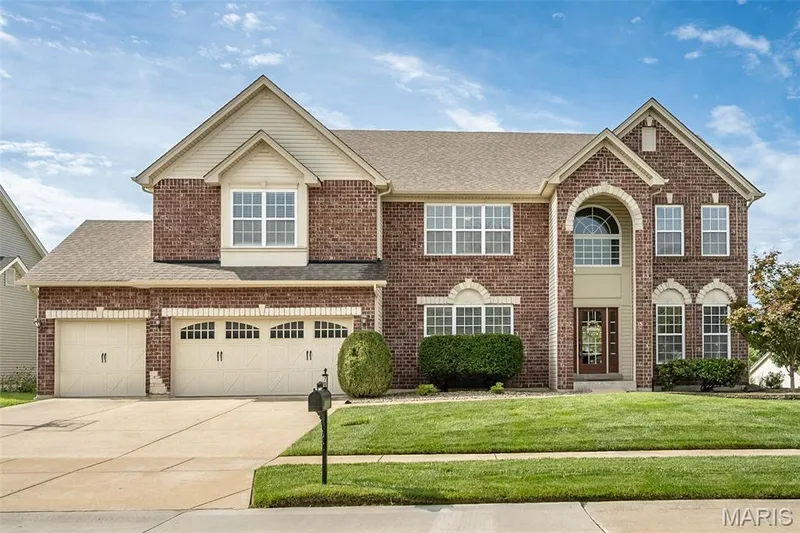 70 Lilac Ridge Court, O'Fallon, MO — listing photo 1