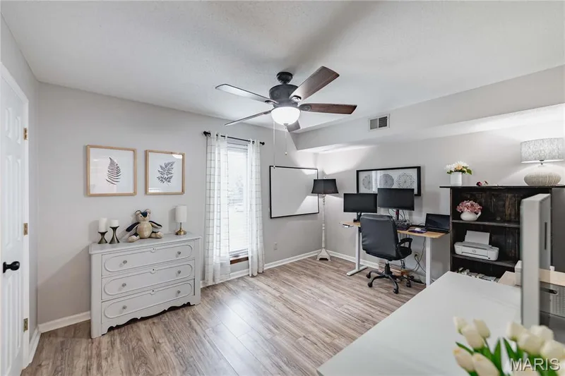 15026 Baxter Village Drive #E, Chesterfield, MO 63017 — listing photo 16 of 24