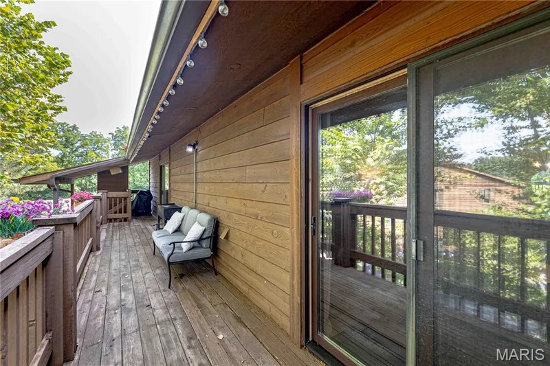 15026 Baxter Village Drive #E, Chesterfield, MO 63017 — listing photo 19 of 24