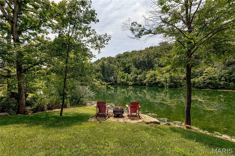 Incredible yard and lakefront — 4484 Kingfisher Court, Augusta, MO 63332