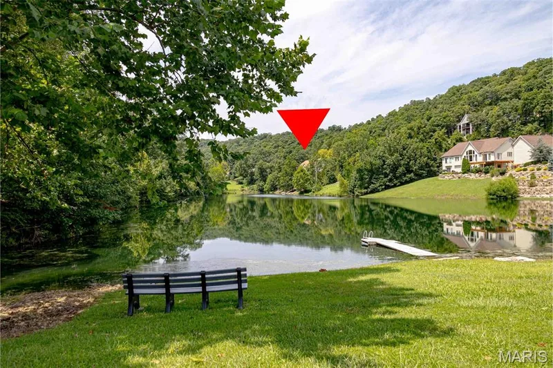 only 5 homes on this lake! — 4484 Kingfisher Court, Augusta, MO 63332