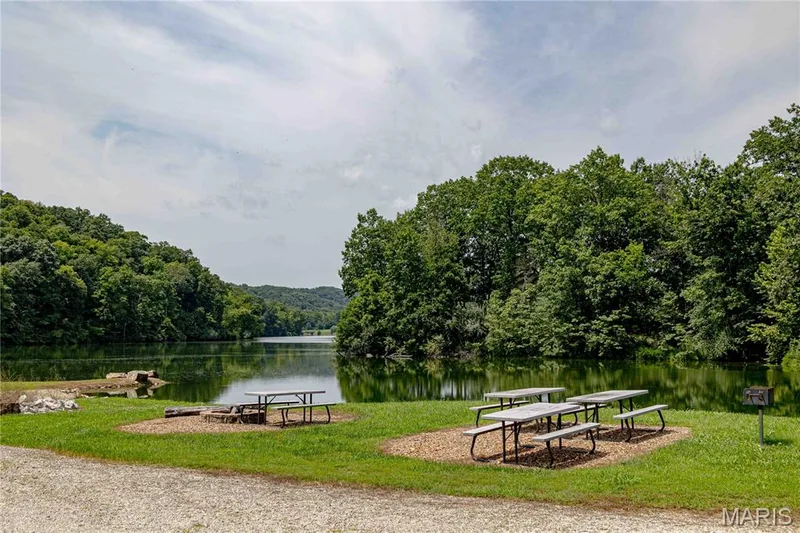 Augusta Shores amenities — 4484 Kingfisher Court, Augusta, MO 63332