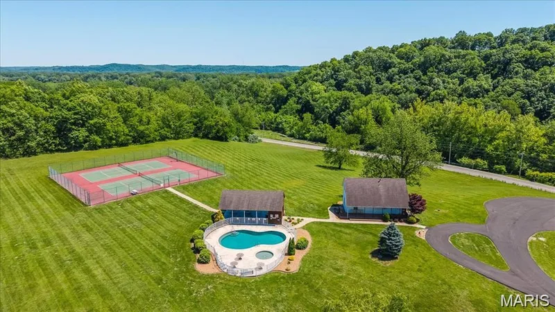August Shores Amenity complex — 4484 Kingfisher Court, Augusta, MO 63332