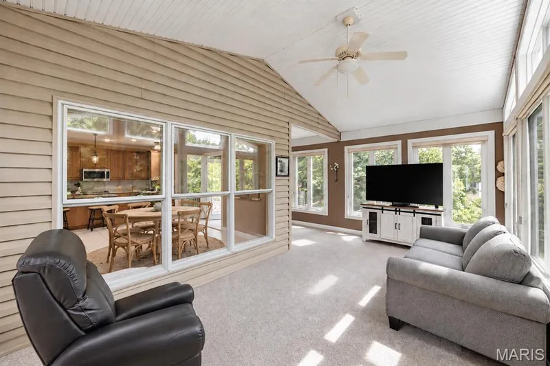 Open to the kitchen/breakfast area — 4484 Kingfisher Court, Augusta, MO 63332