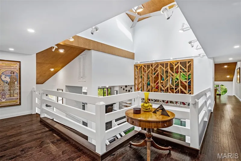 Thoughtfully remodeled while remaining true to the home’s mid-century design — 35 Arrowhead Estates Court, Chesterfield, MO 63017