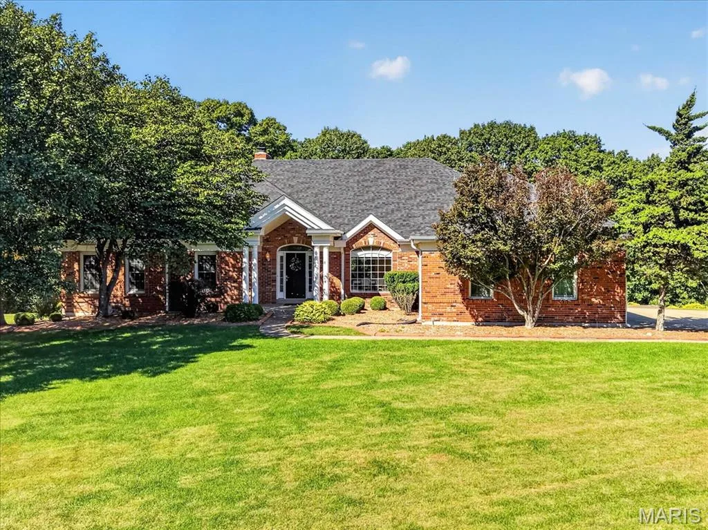1469 Ridgetree Trails Drive, Ballwin, MO 63021 — listing photo 1 of 42