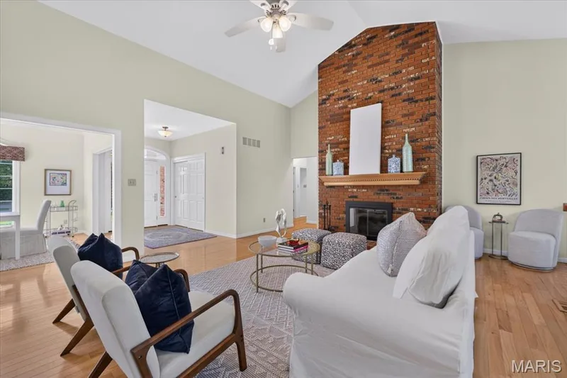 1469 Ridgetree Trails Drive, Ballwin, MO 63021 — listing photo 8 of 42