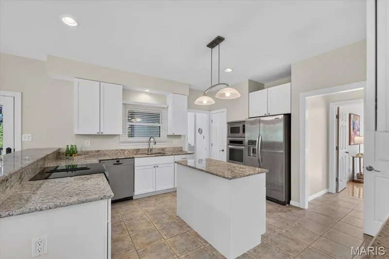 1469 Ridgetree Trails Drive, Ballwin, MO 63021 — listing photo 13 of 42