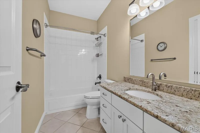 1469 Ridgetree Trails Drive, Ballwin, MO 63021 — listing photo 23 of 42