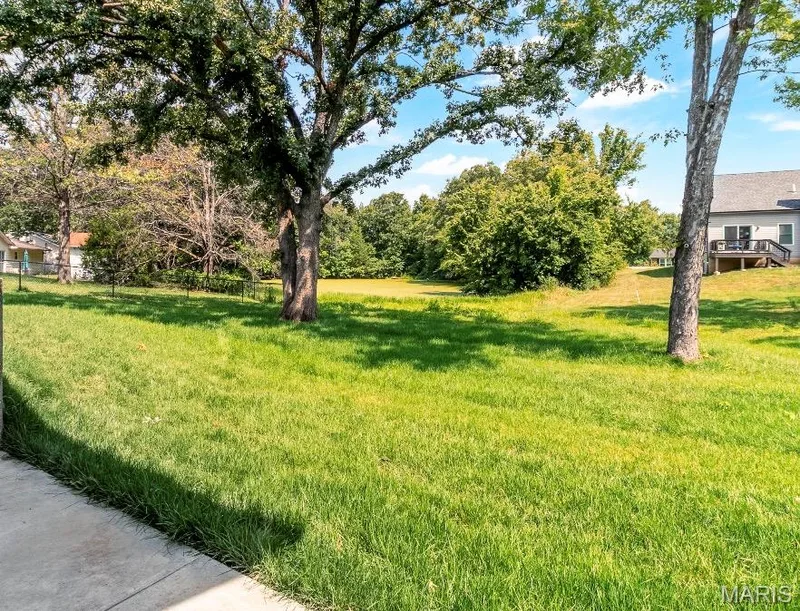 10 Pershing Circle, O'Fallon, MO 63366 — listing photo 7 of 39