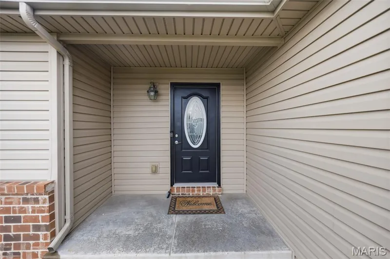 454 Honeysuckle Creek Drive, Wentzville, MO 63385 — listing photo 4 of 33