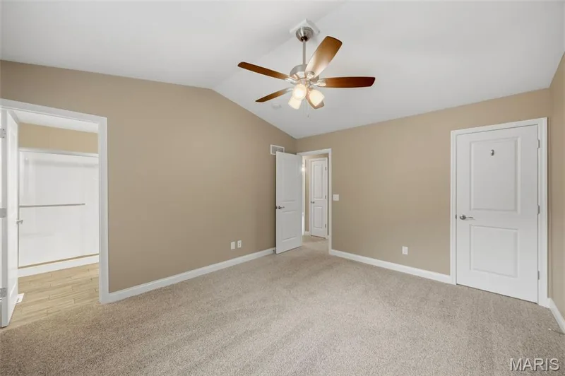 454 Honeysuckle Creek Drive, Wentzville, MO 63385 — listing photo 18 of 33