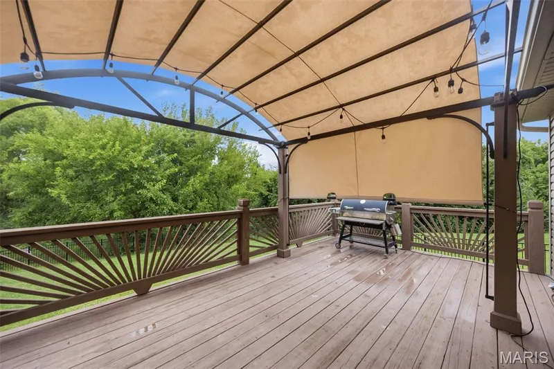 454 Honeysuckle Creek Drive, Wentzville, MO 63385 — listing photo 21 of 33