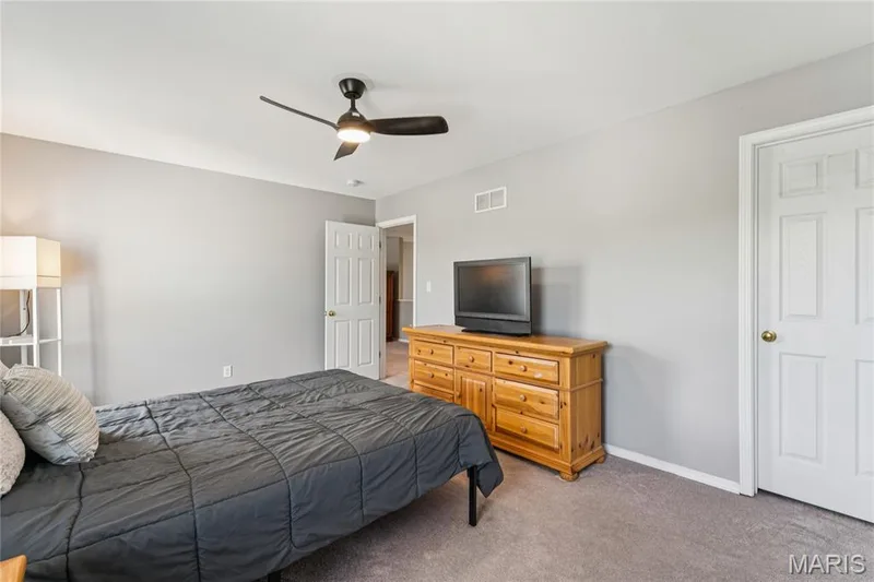 947 Rolling Thunder Drive, O'Fallon, MO 63368 — listing photo 30 of 41