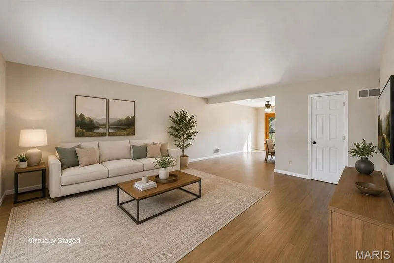 Main living room with coat closet — 3405 Sherman Park Drive #4C, St Charles, MO 63303
