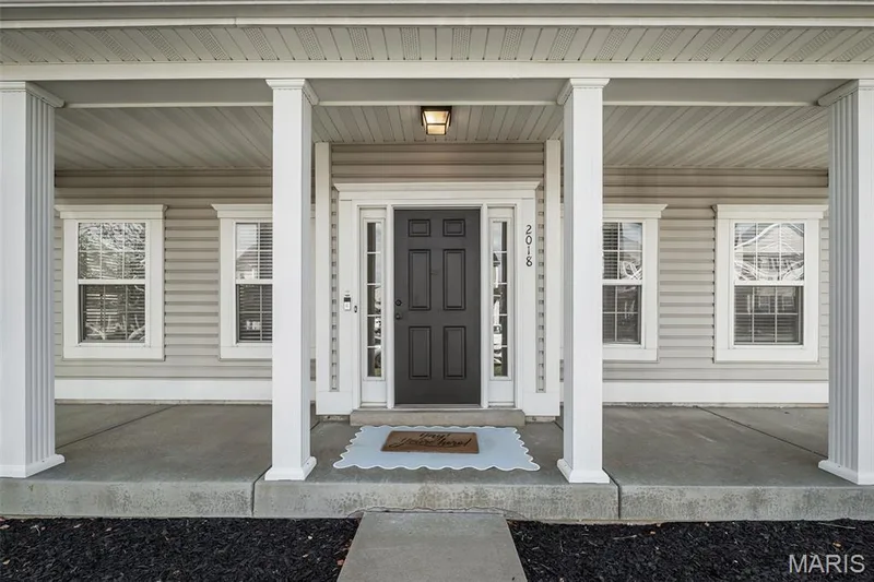 2018 Village Glen Drive, Wentzville, MO 63385 — listing photo 7 of 51