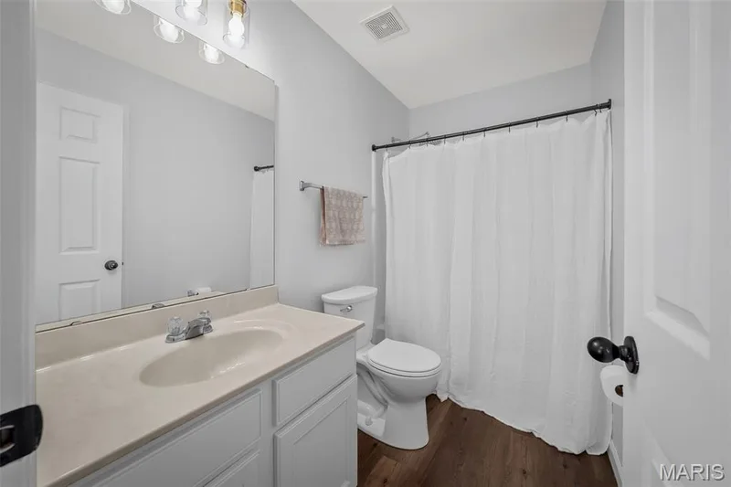2018 Village Glen Drive, Wentzville, MO 63385 — listing photo 33 of 51