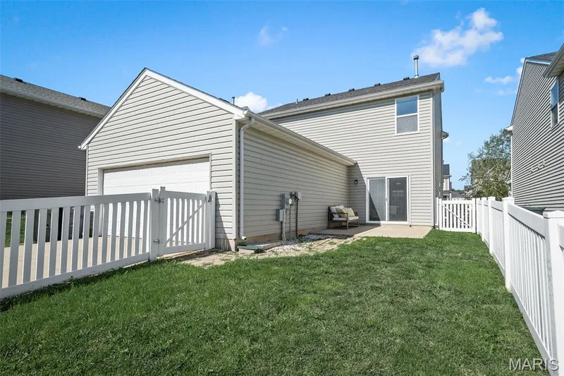 2018 Village Glen Drive, Wentzville, MO 63385 — listing photo 39 of 51