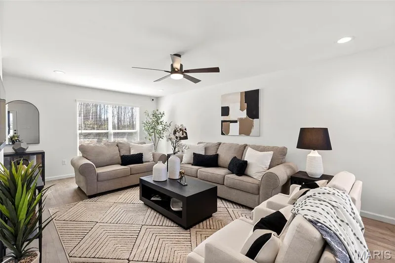 2 Berwick at Wilmer Crossing, Wentzville, MO 63385 — listing photo 3 of 26