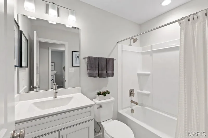 2 Georgetown at Harvest Townhome, O'Fallon, MO 63385 — listing photo 17 of 23