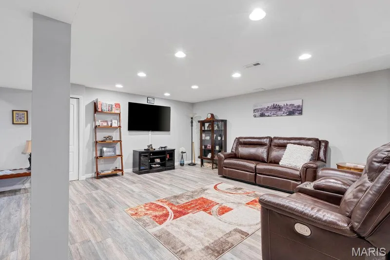 211 Discovery Village Circle, Wentzville, MO 63385 — listing photo 30 of 48