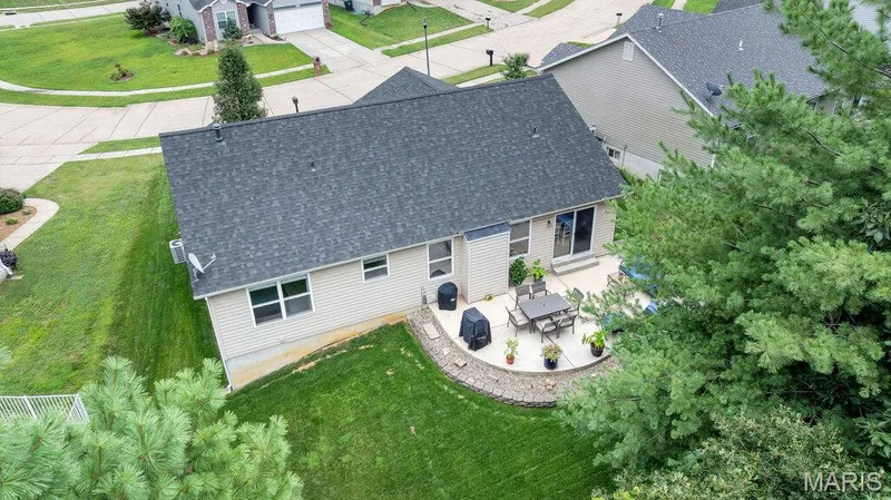 211 Discovery Village Circle, Wentzville, MO 63385 — listing photo 40 of 48