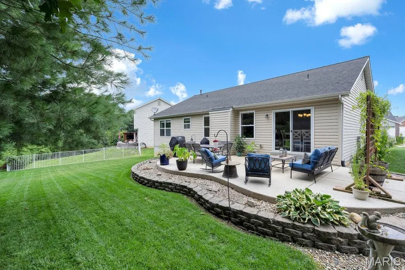 211 Discovery Village Circle, Wentzville, MO 63385 — listing photo 43 of 48
