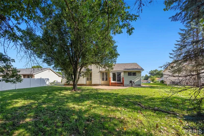 4241 Golden Wheat Drive, St Charles, MO 63304 — listing photo 19 of 25