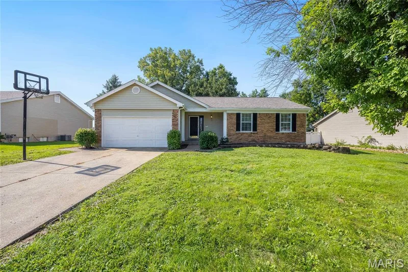 4241 Golden Wheat Drive, St Charles, MO 63304 — listing photo 23 of 25