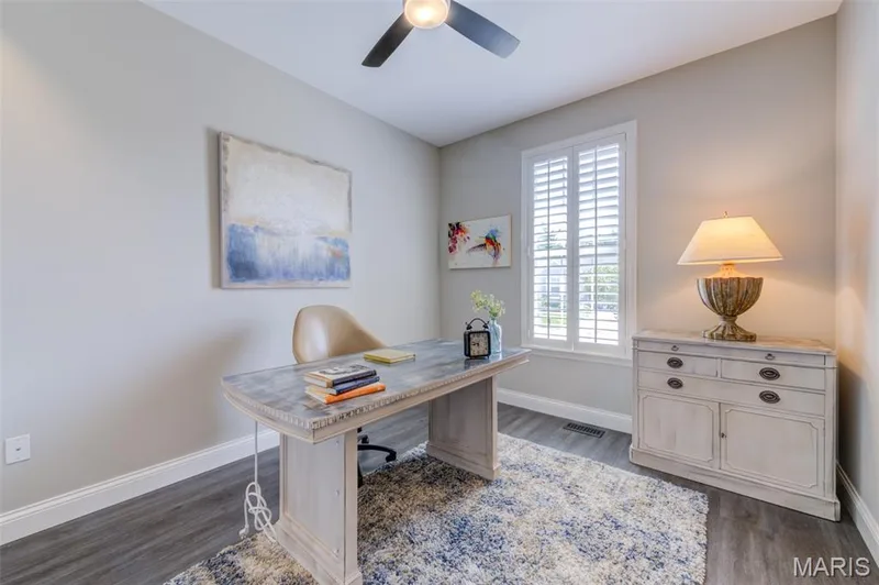 1039 Silo Bend Drive, Wentzville, MO 63385 — listing photo 3 of 43