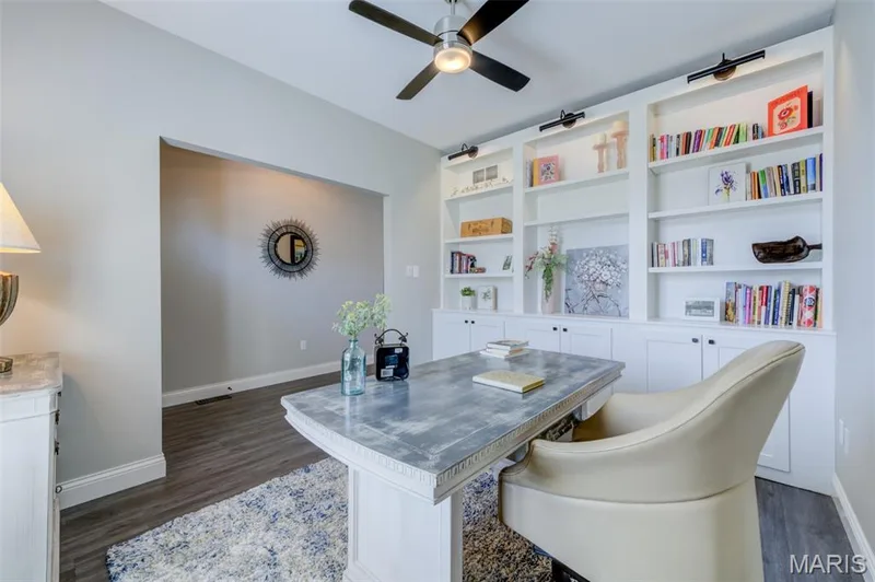 1039 Silo Bend Drive, Wentzville, MO 63385 — listing photo 4 of 43