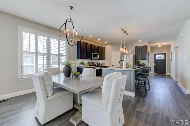 1039 Silo Bend Drive, Wentzville, MO 63385 — listing photo 7 of 43