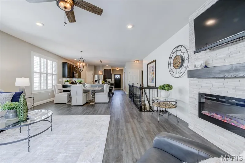 1039 Silo Bend Drive, Wentzville, MO 63385 — listing photo 13 of 43