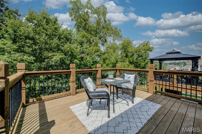1039 Silo Bend Drive, Wentzville, MO 63385 — listing photo 14 of 43