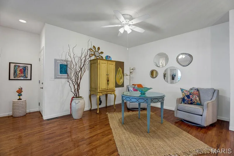 Dining area / Breakfast room...whatever YOU call it, it will be the perfect place for enjoying meals or entertaining friends & family. — 781 Queens Court Place, St Peters, MO 63376