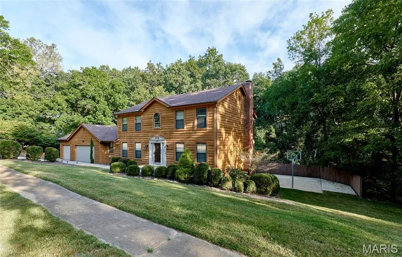 1921 Wolfcreek Pass Court, Wildwood, MO 63011 — listing photo 2 of 79