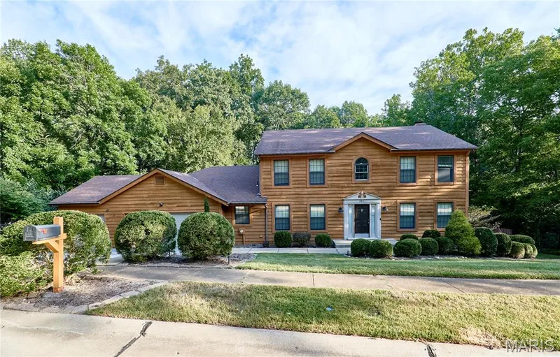 1921 Wolfcreek Pass Court, Wildwood, MO 63011 — listing photo 4 of 79